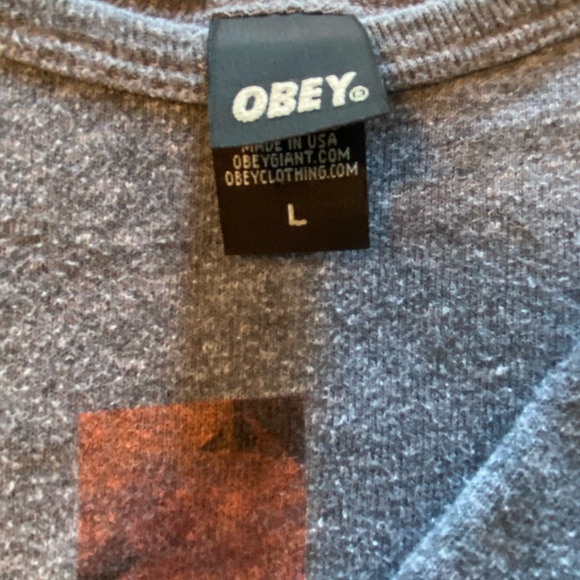 Obey Crewneck - Picture 3 of 3